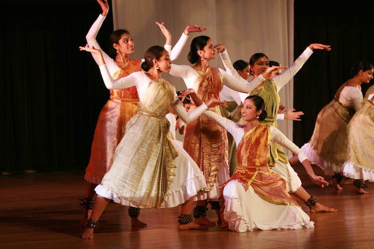 Shruti dancers perform in traditional dress.