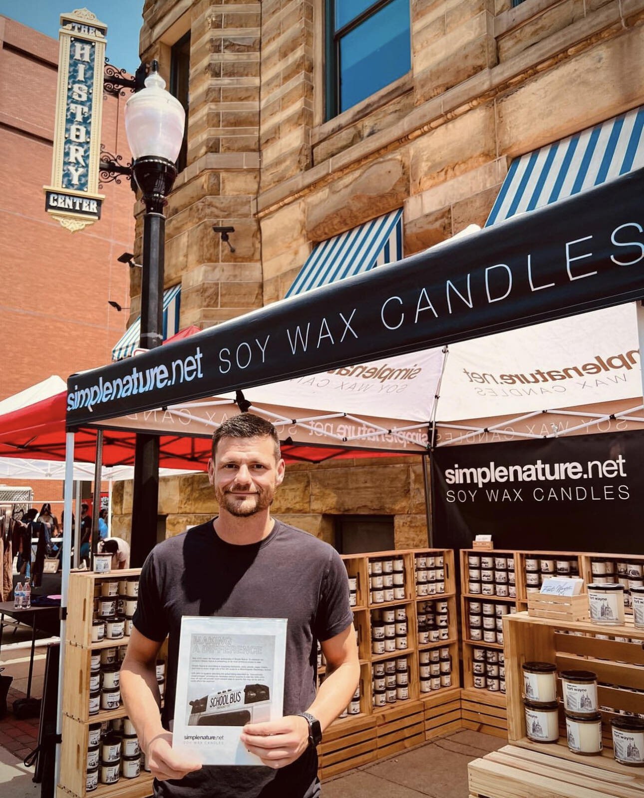 Simple Nature offers soy wax candles based around three concepts: clean (environmentally friendly), clear (know why you are taking action), and community (get involved by helping others).