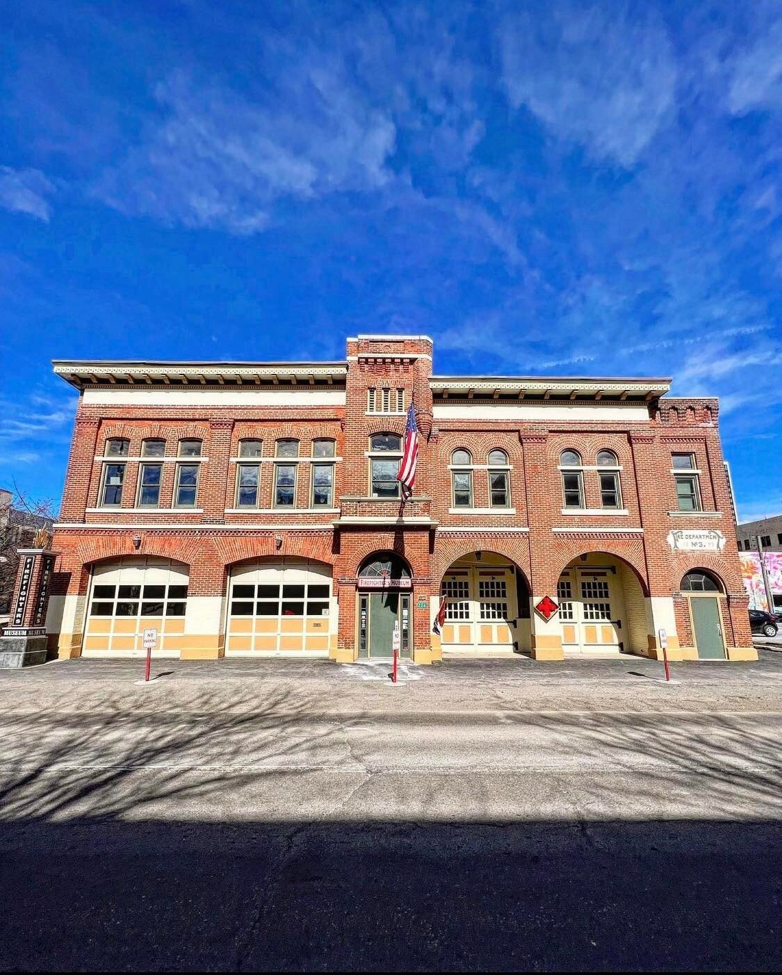 The exterior of the Fort Wayne Firefighters Museum.