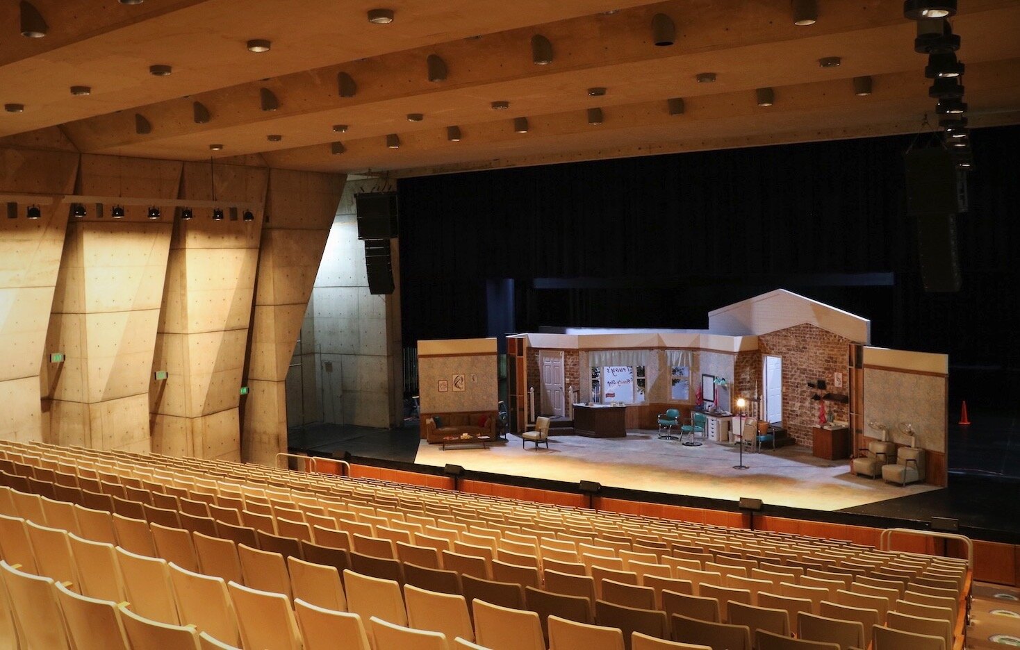 The auditorium inside the Arts United Building has no center aisle, and the front row is merely feet from the stage. The result? An intimate theater experience. 