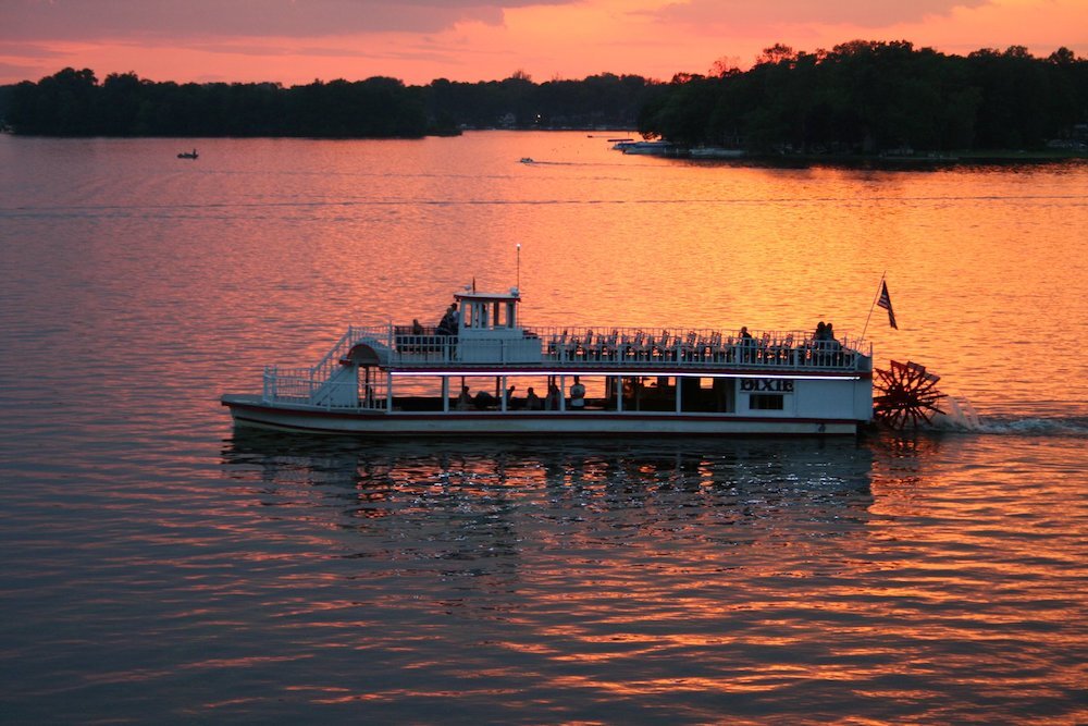 The Dixie Sternwheeler, Indiana’s oldest sternwheel paddleboat.