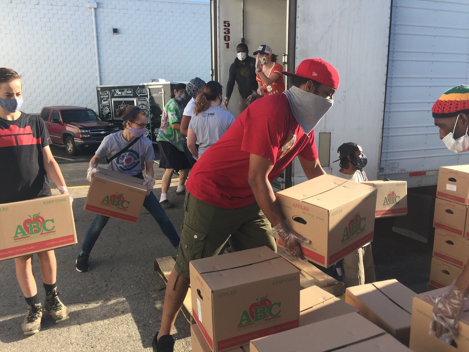 Working together, networks of Black farmers in the Midwest and their volunteers have delivered more than 3 million pounds of food to residents in need during the pandemic.