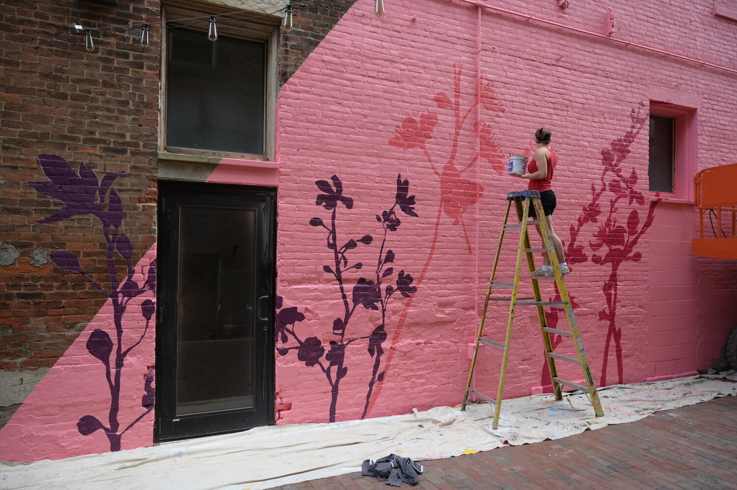 Shawn Dunwoody's new mural in Columbia City for the Make It Your Own Mural Fest pays tribute to Shinzo Ohki a Japanese entrepreneur from the area.