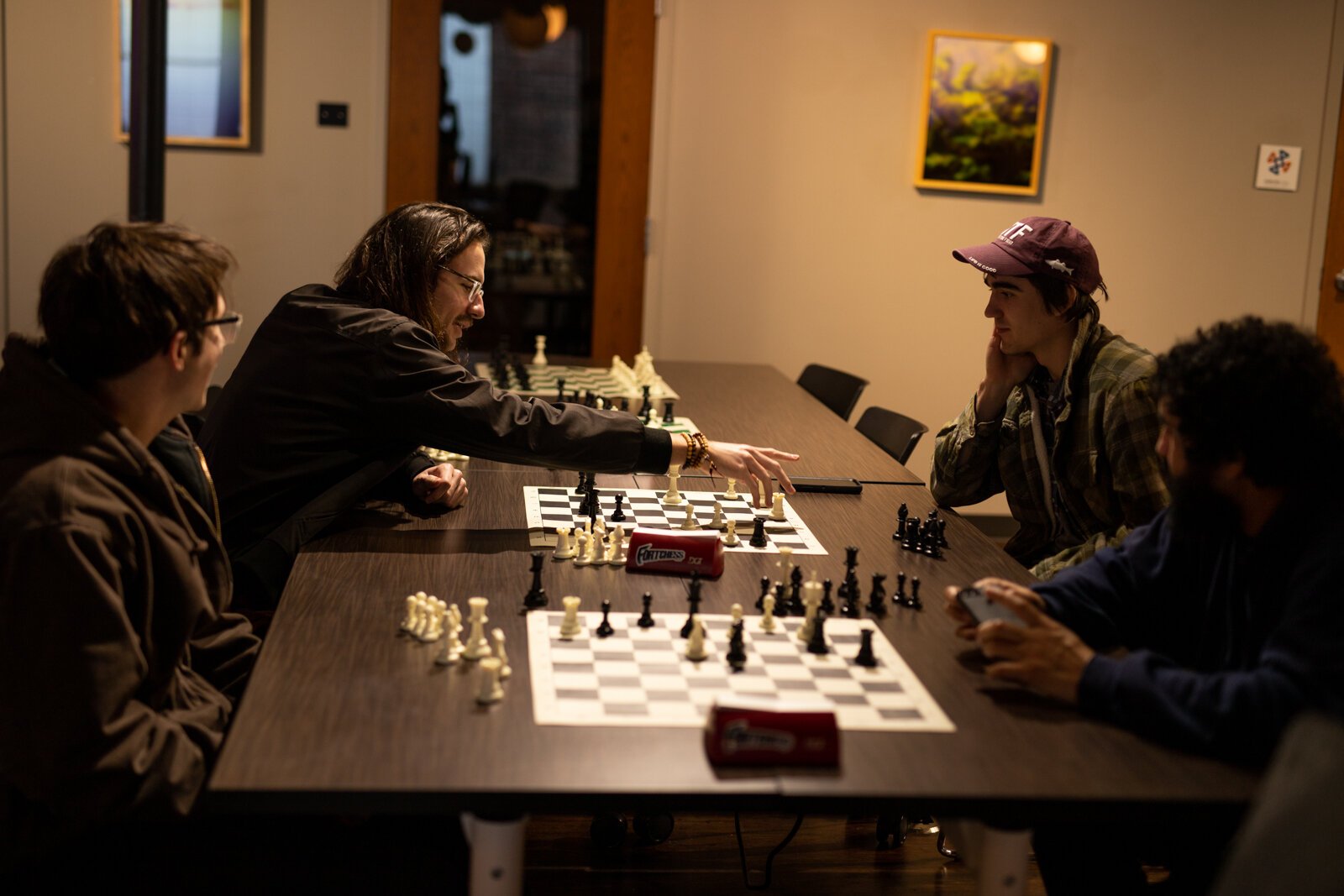 Chess meets in Fort Wayne are building community bonds during pandemic times.