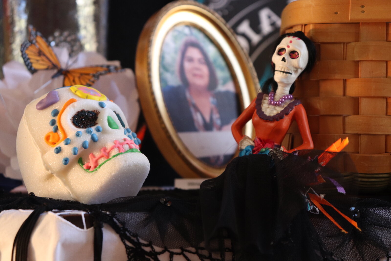 Skulls are often placed as offerings on the alters. The tradition roots back to indigenous times.