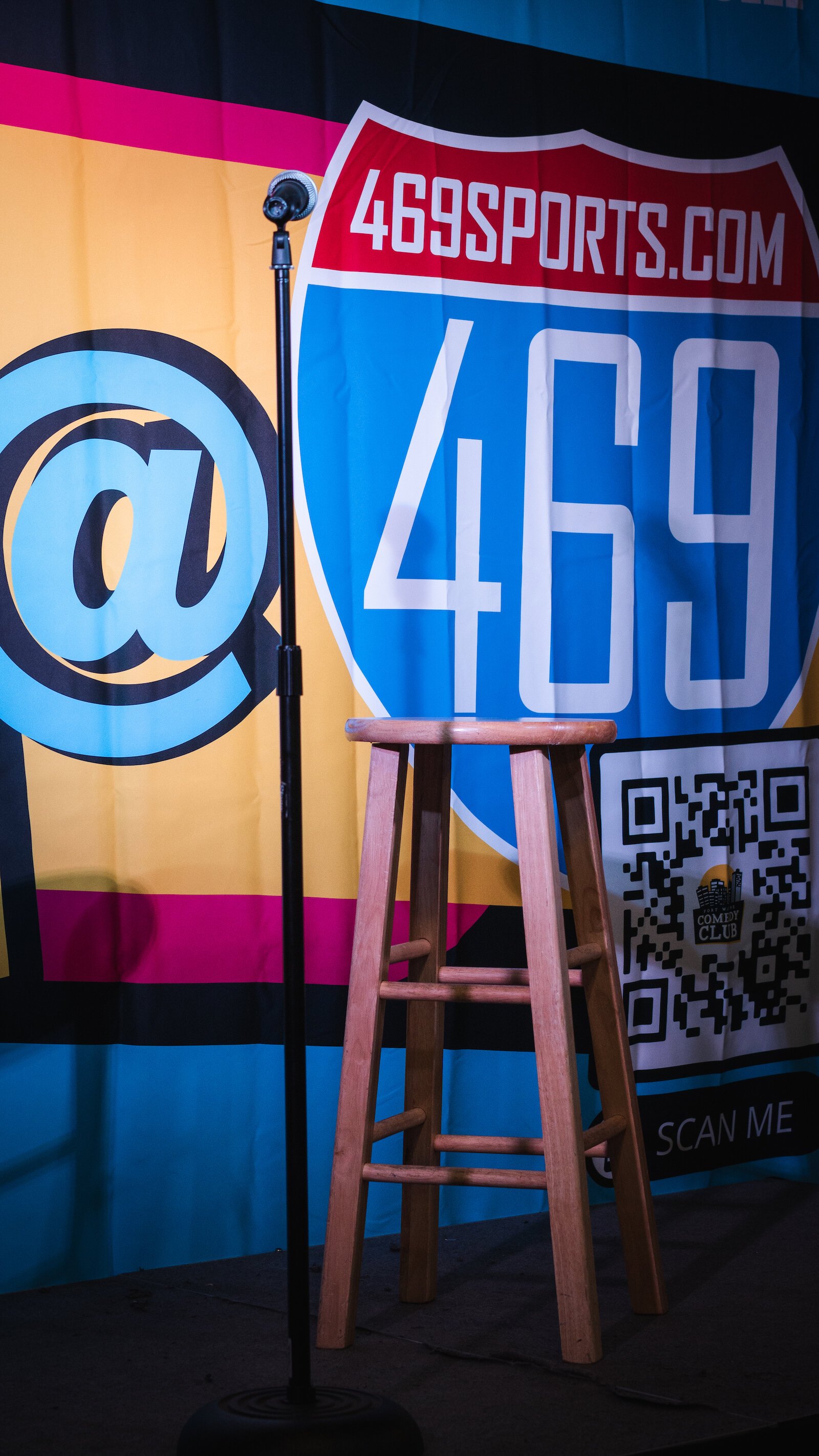 The stage at The Fort Wayne Comedy Club.