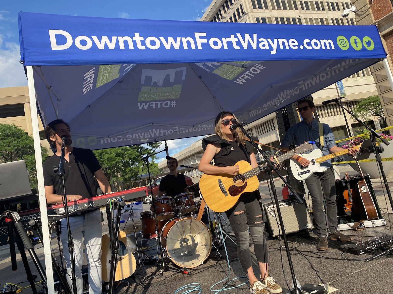 From 6-8 p.m. every Friday in June, July, and August, there's a free, live, outdoor concert on The Landing courtesy of Downtown Live!