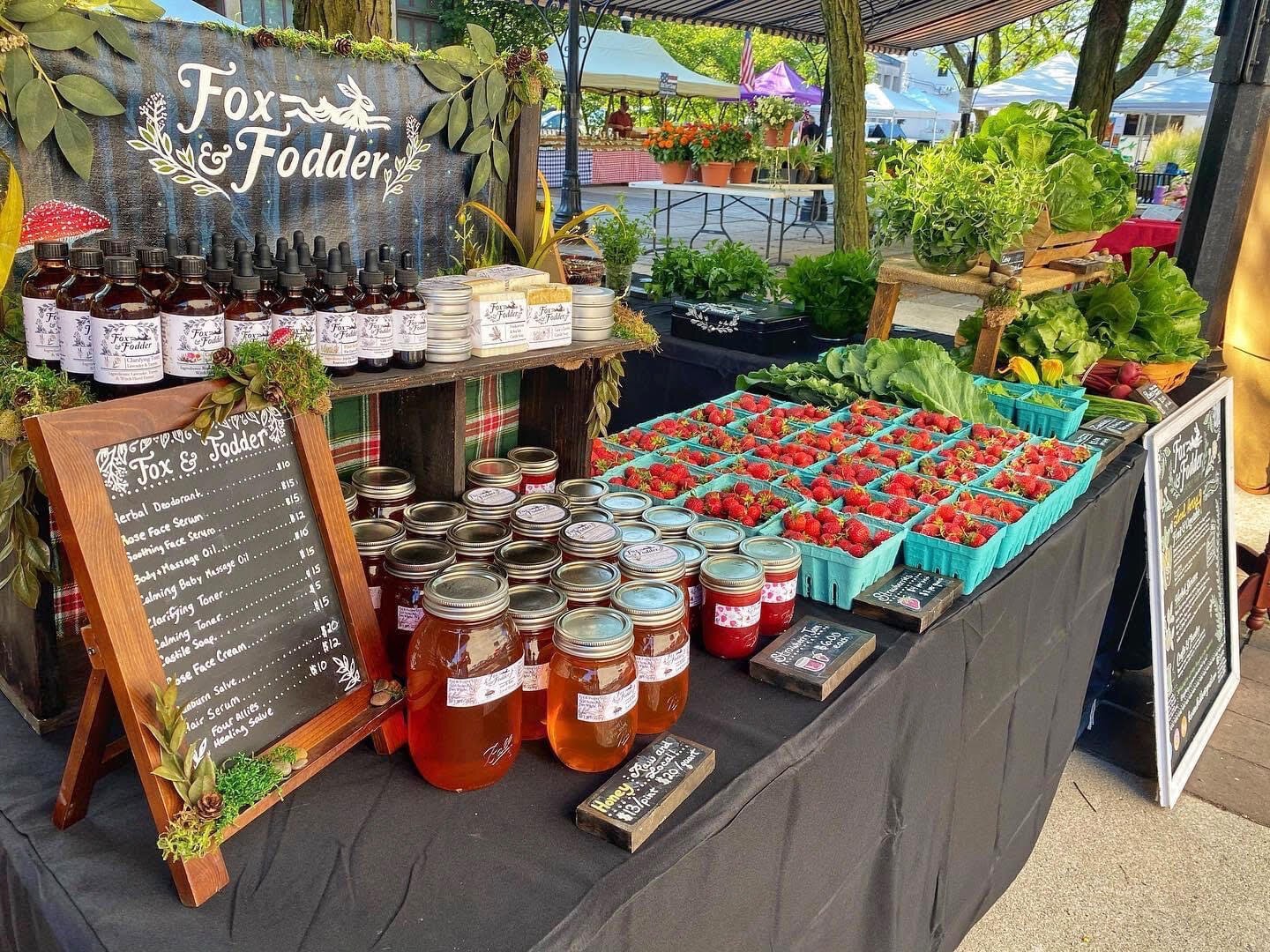 Fox and Fodder's display at the YLNI Farmer's Market.