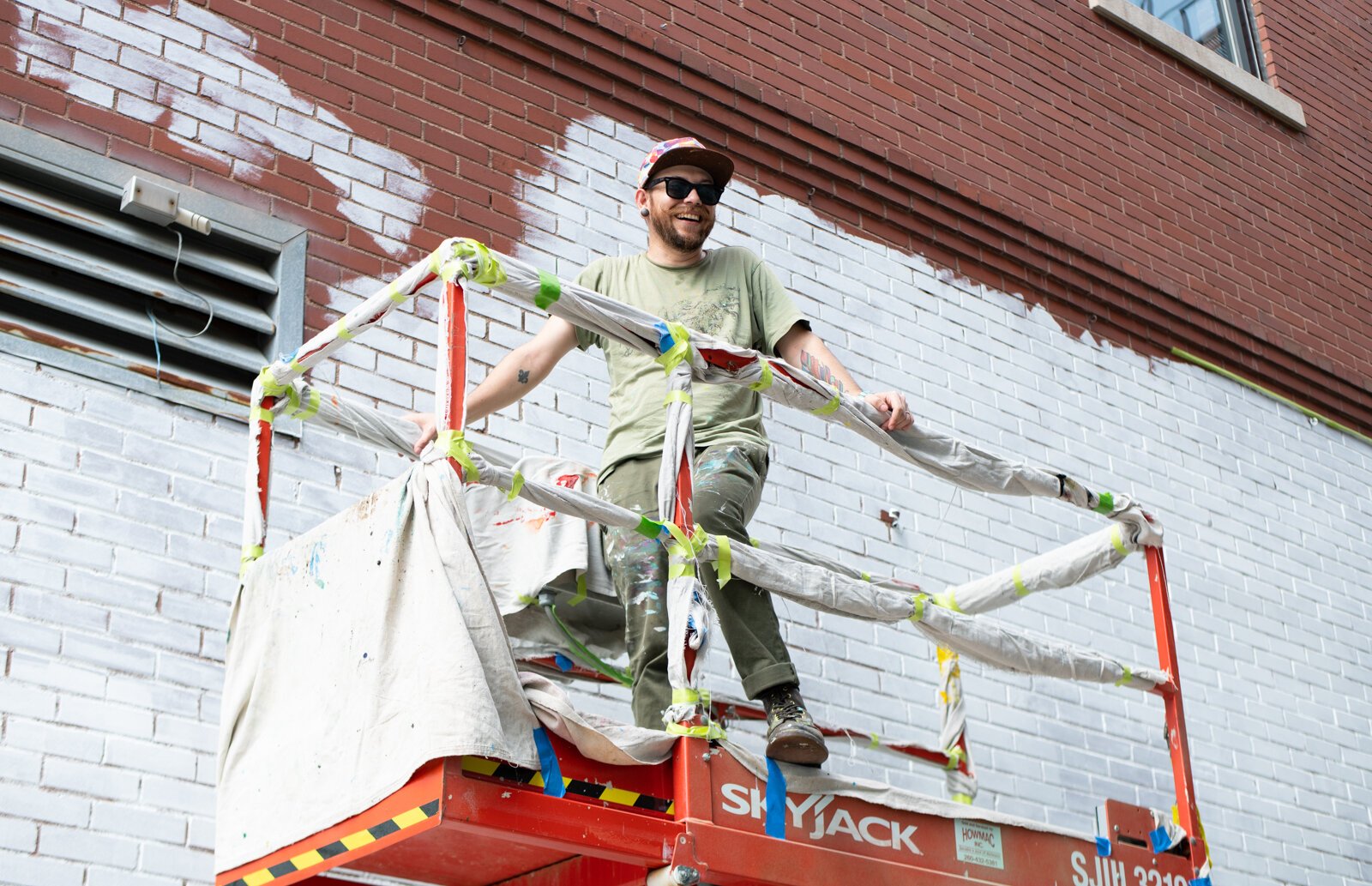 World-famous muralist Arlin Graff begins his mural on the Shindigz building at 919 South Harrison St. in Downtown Fort Wayne.