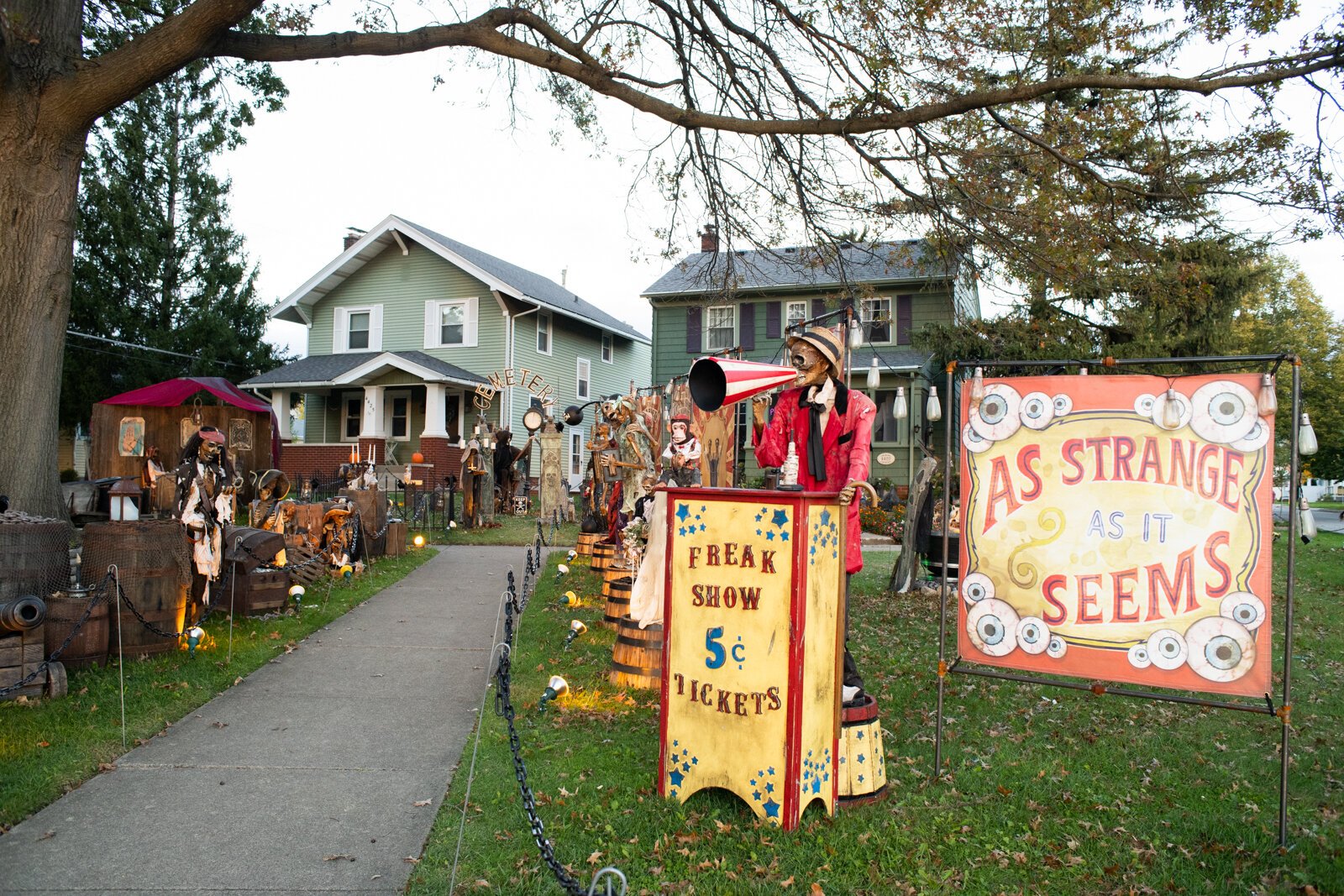 Halloween decor at 4429 Indiana Ave. in Fort Wayne.