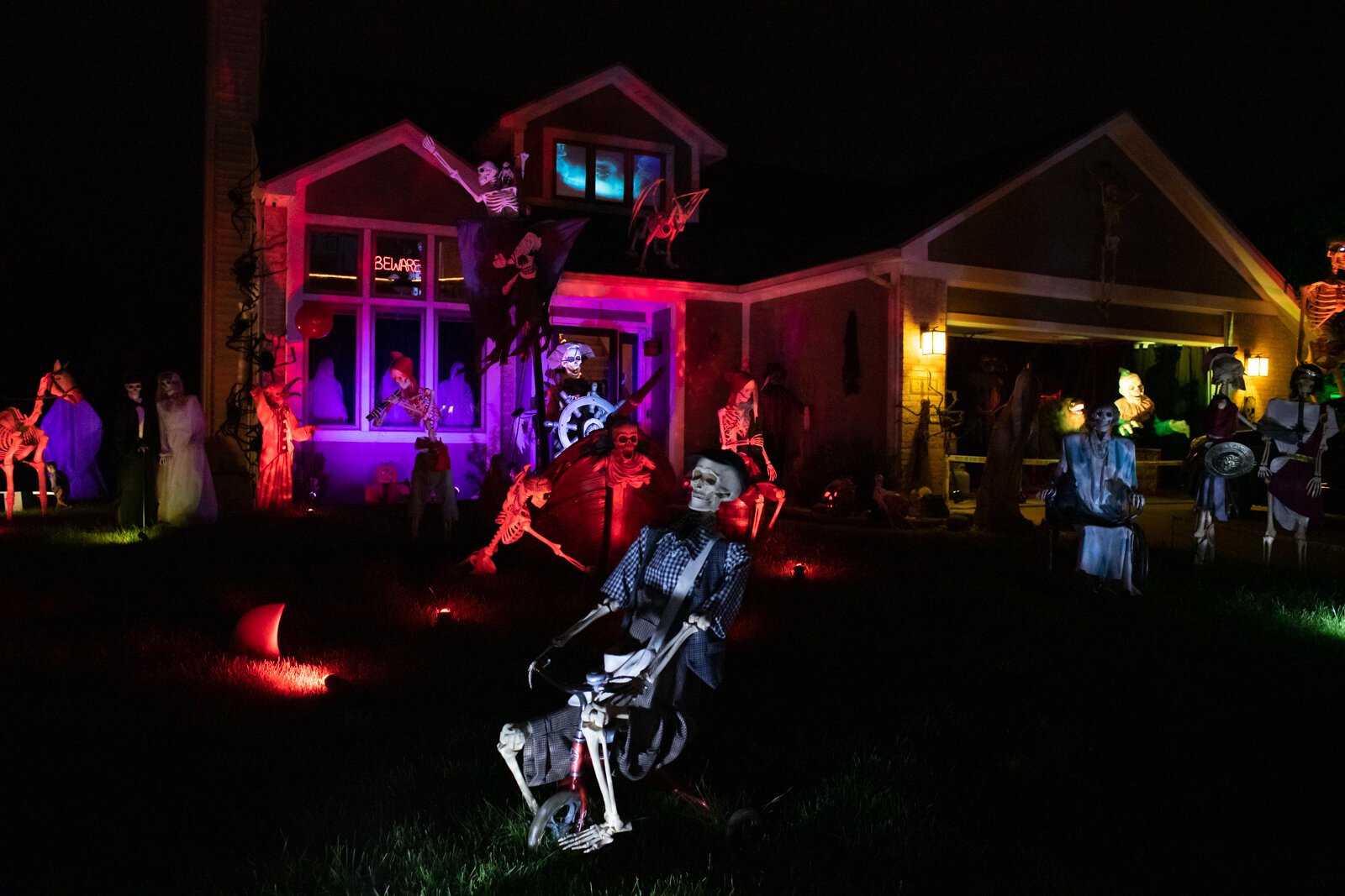  Halloween decor at 2912 Sweet Cider Rd.