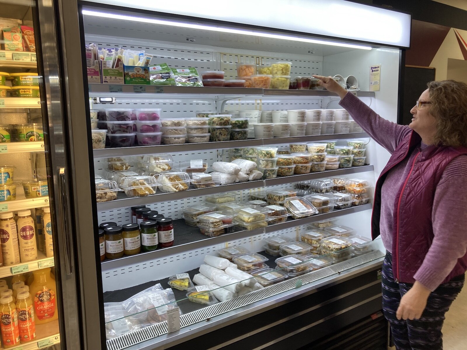 The Health Food Shoppe offers hand-prep, organic alternatives to fast food in its deli and bakery section.