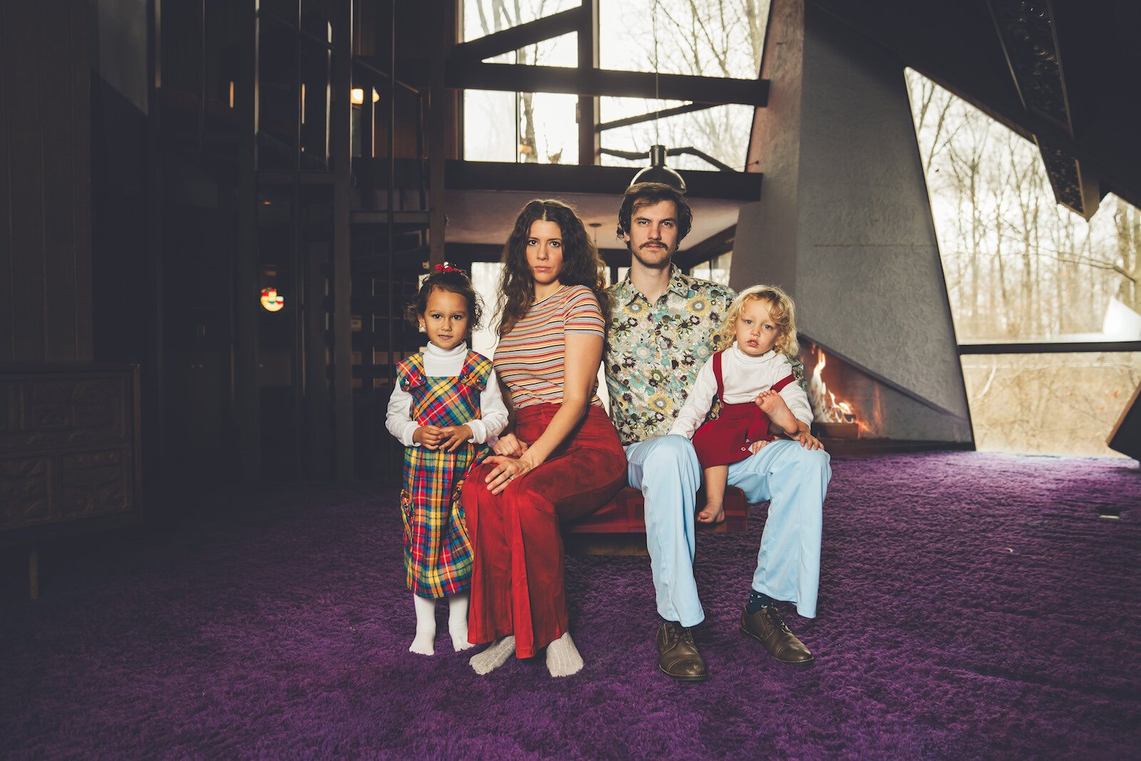 The Jackson family did a fun 70s-themed photoshoot with Fort Wayne photographer Dustin McKibben as a tribute to the home's design.
