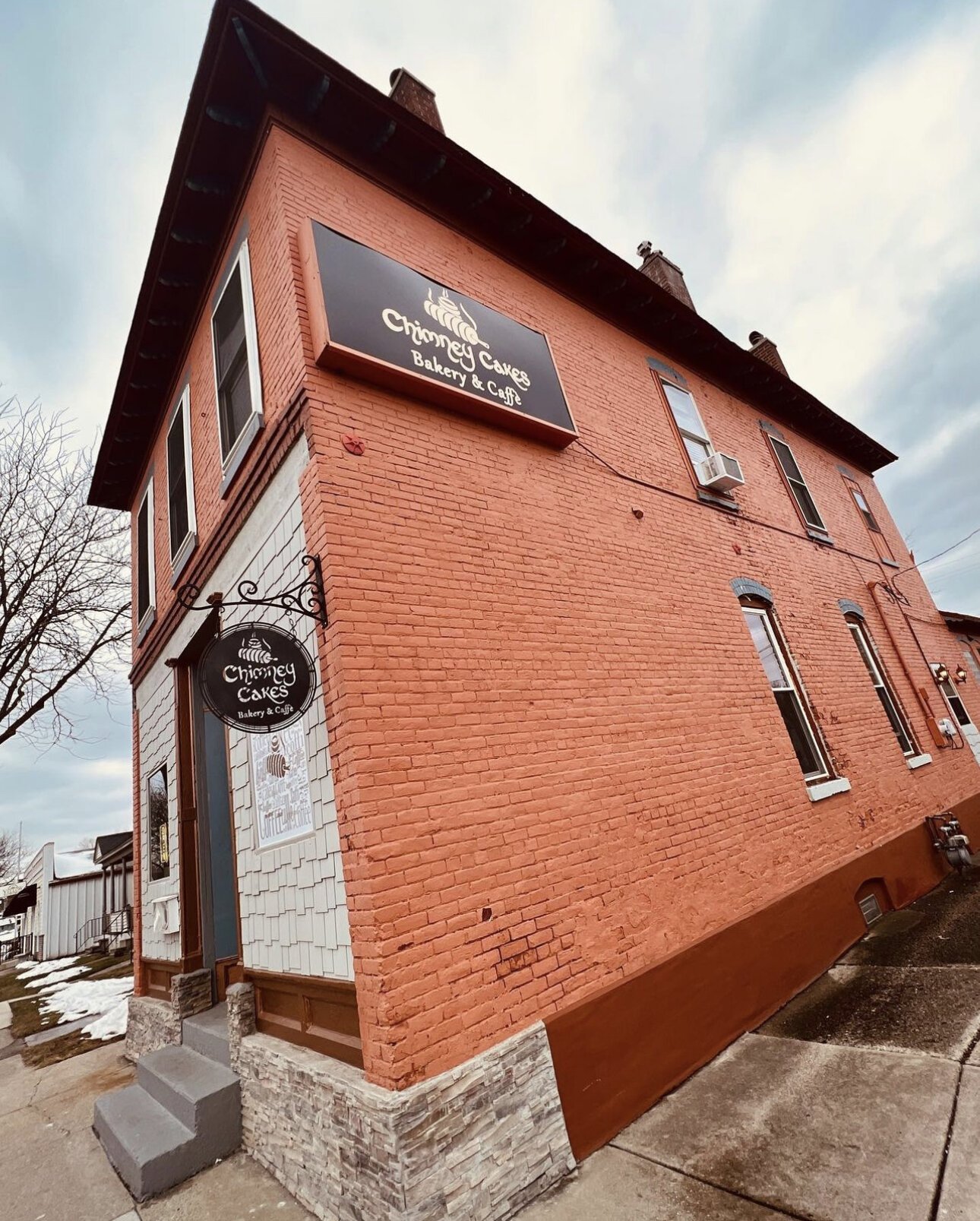 Chimney Cakes Bakery & Caffè is located at 1202 W. Main Street.