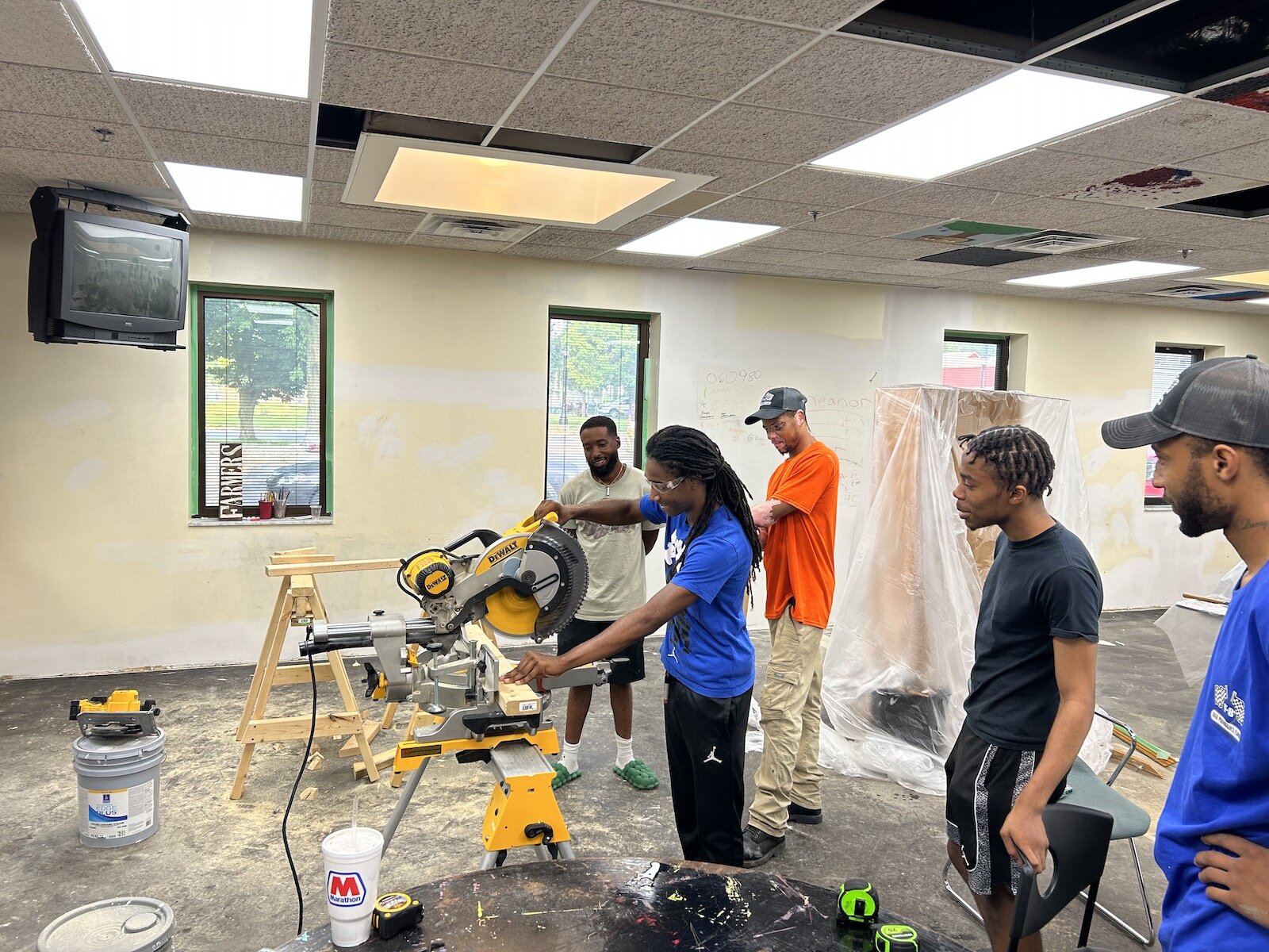 Participants to work on construction projects while learning the skills they need to acquire relevant certifications, qualifications and stable careers.