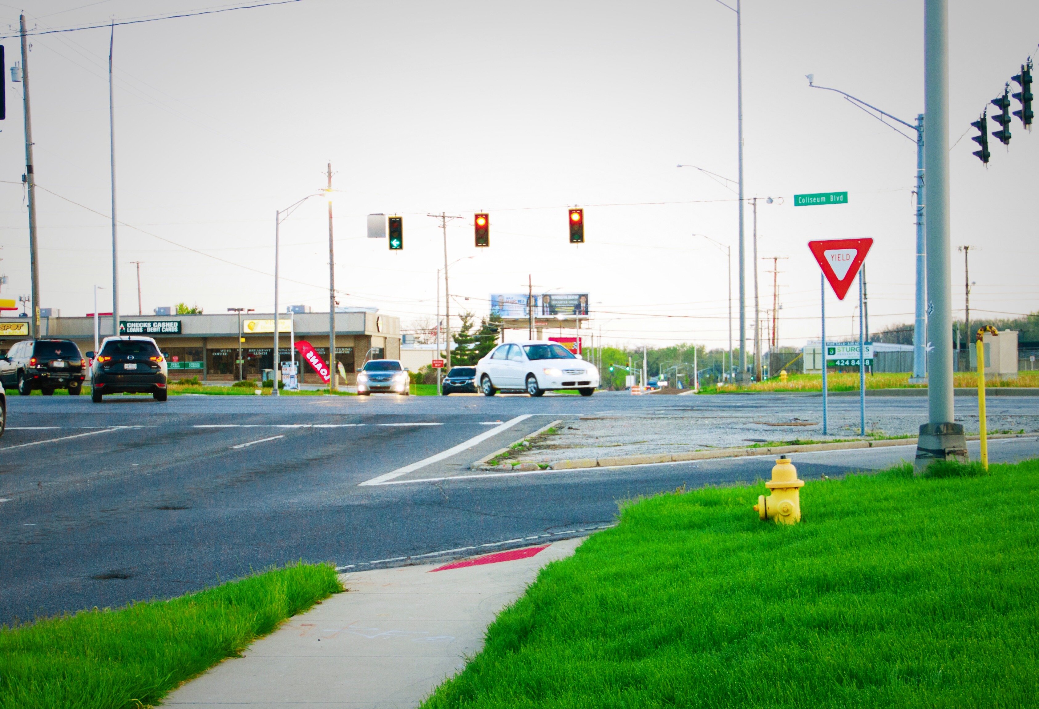 A slip lane allows for traffic from Parnell Avenue to almost seamlessly merge onto Coliseum Boulevard and reduces the chances for “t-bone” crashes at the interchange.