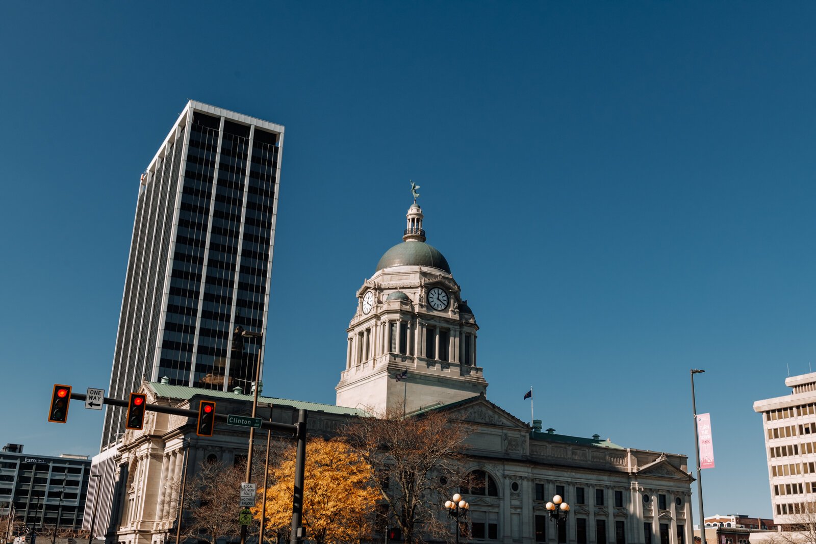 Exterior photo at the Courthouse.