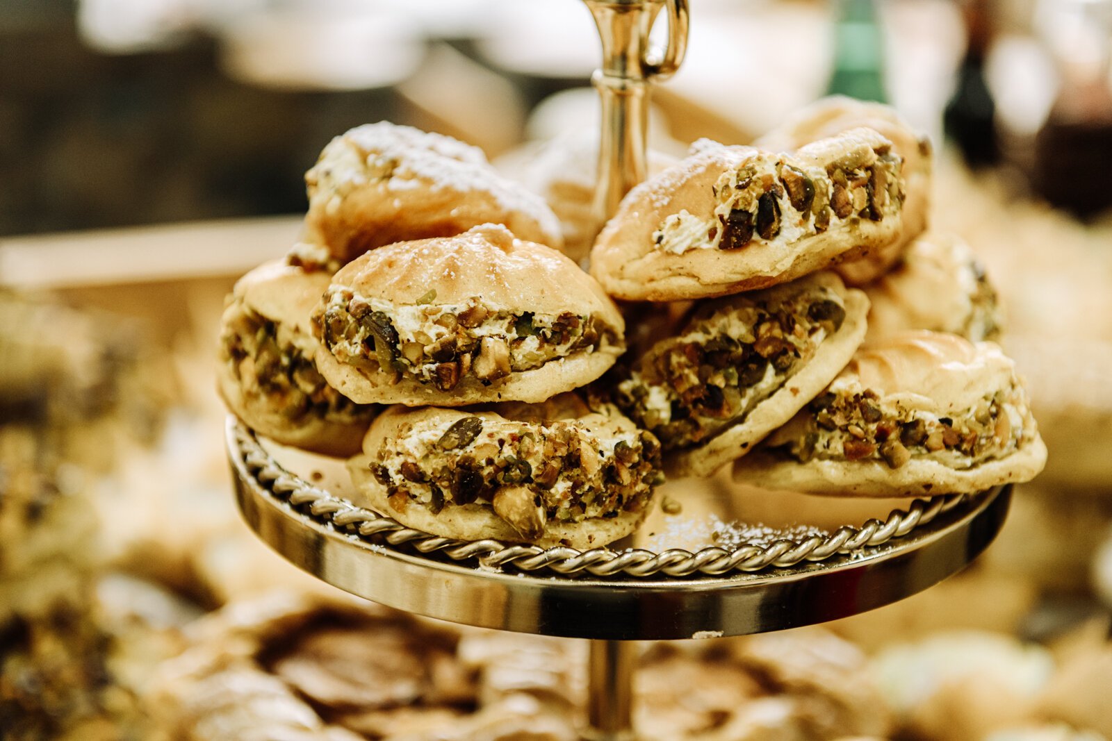 Pistachio Crème Puffs