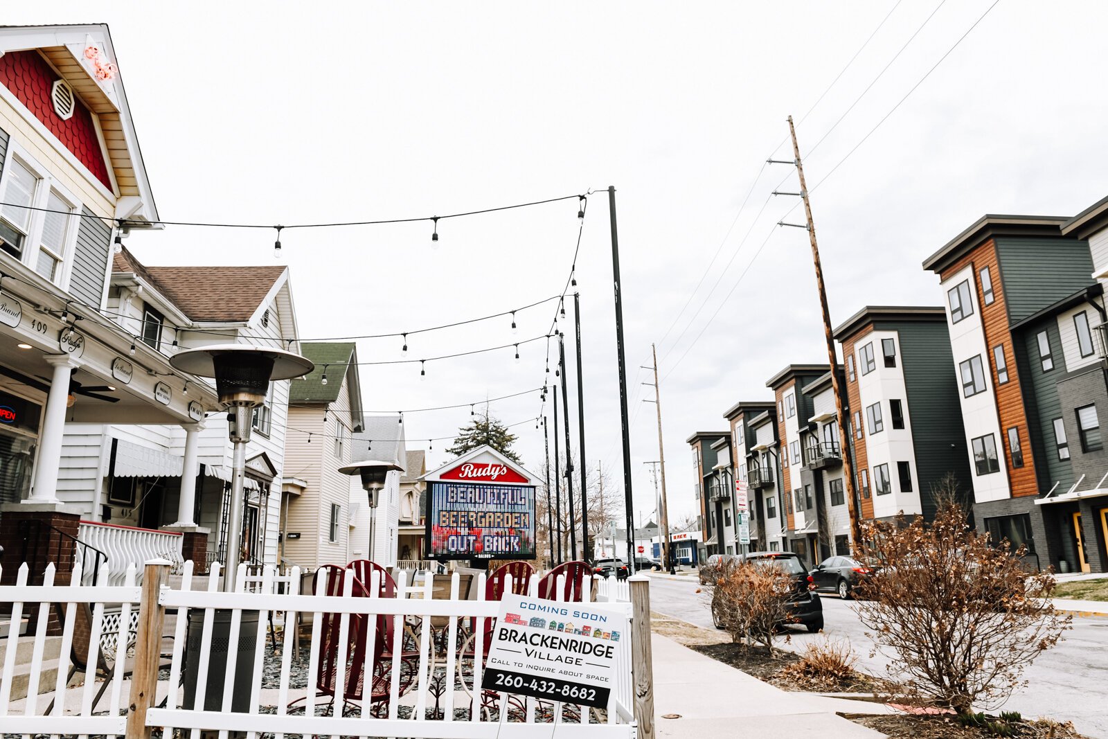 Neighboring properties next to Rudy's in Brackenridge Villiage.