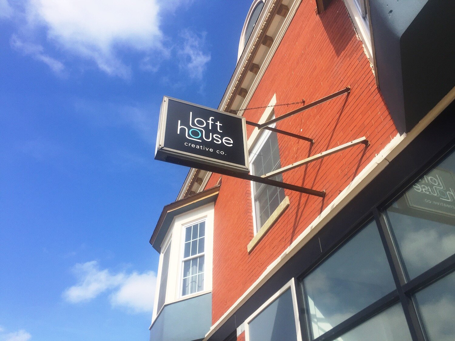 Lofthouse Creative Co. is located at 1434 N Wells St.