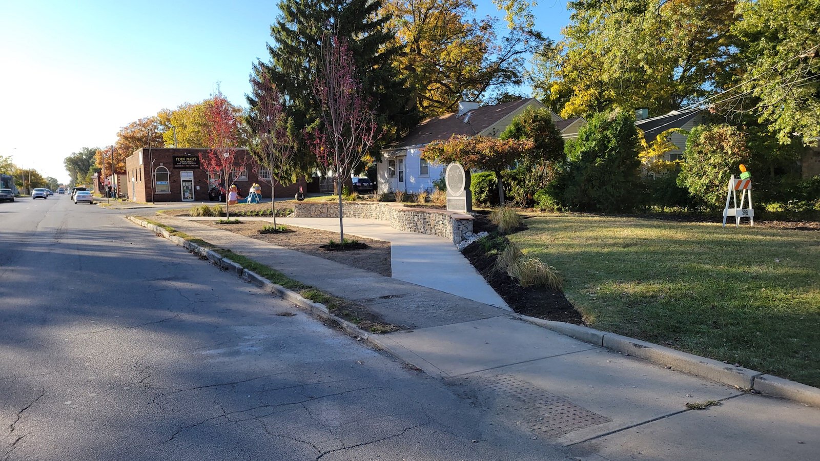 Design Collaborative's team worked with the Oxford Community Association in South East Fort Wayne to turn some underutilized land into a small resting place for residents.