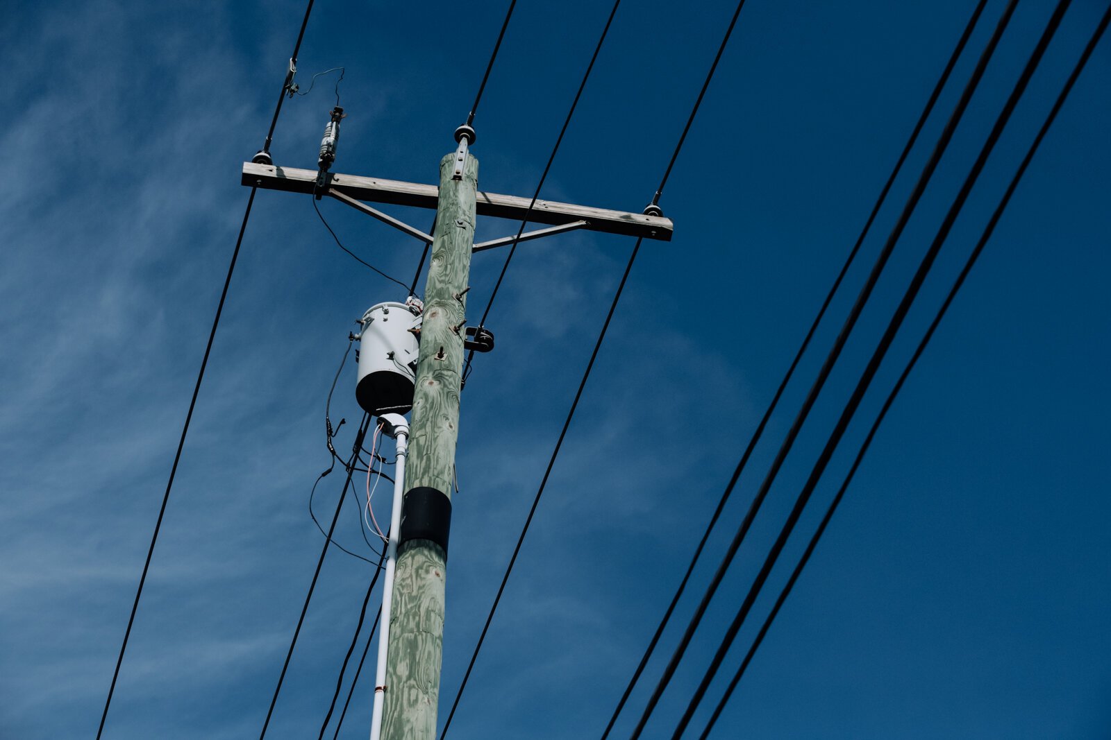 Power lines along Vance Ave. near Crescent Ave. in front of homes in Fort Wayne.