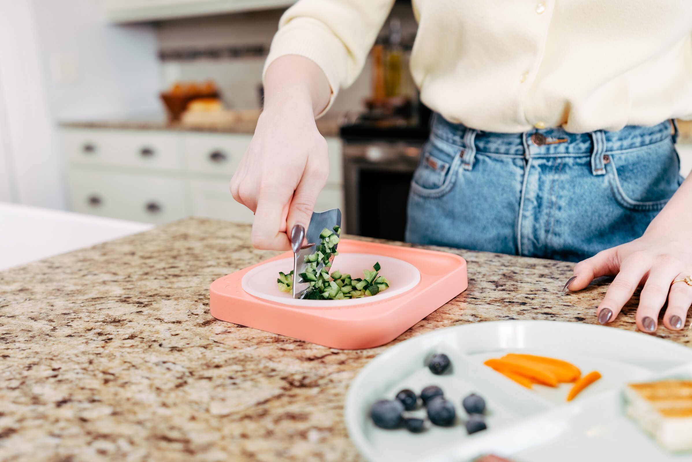 The Totchop's design is inspired by an ulu, a traditional, multipurpose knife created by Inuit peoples.