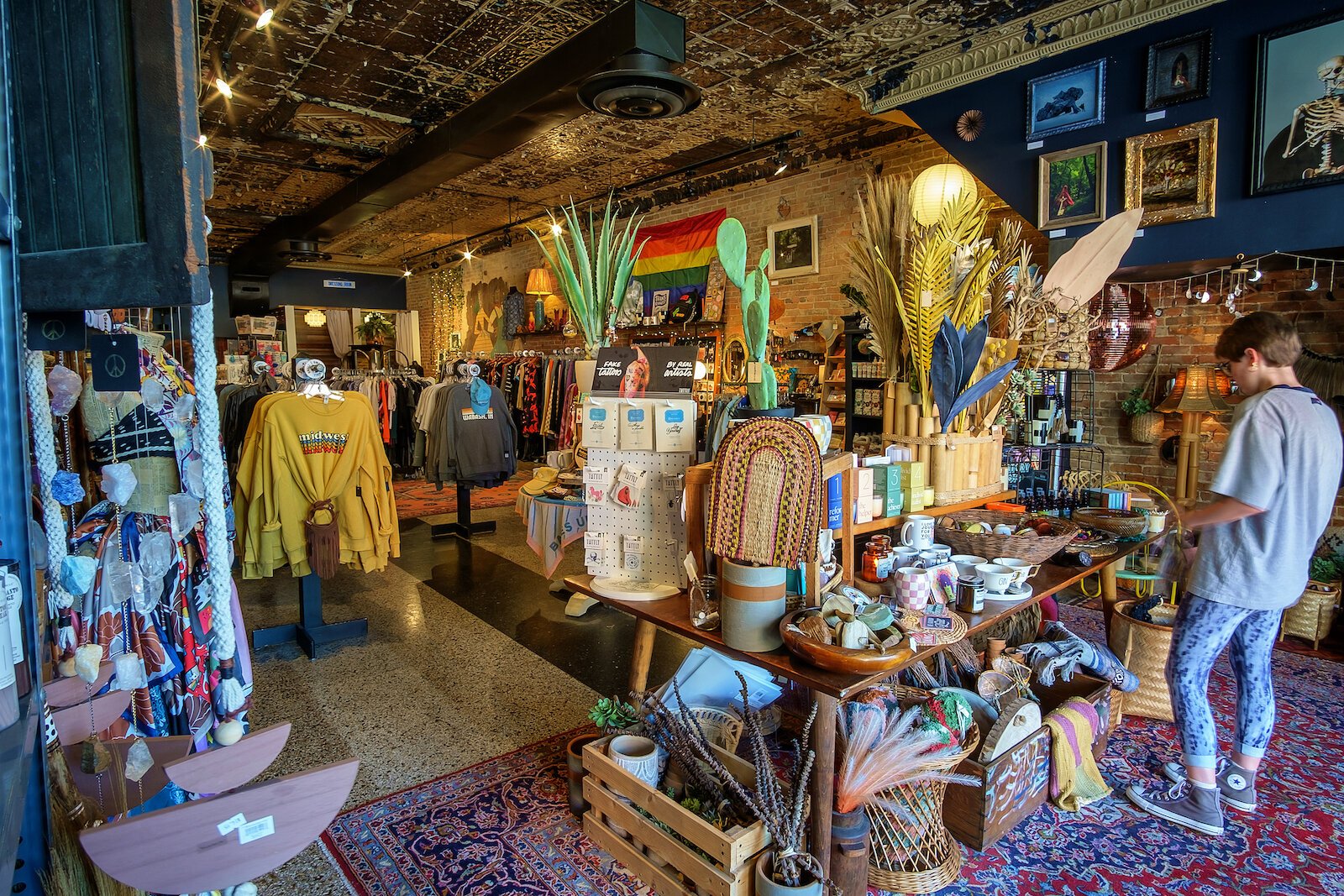 Bellazo and the Good Vibes Gift Shop 35 W. Market St. in Downtown Wabash.